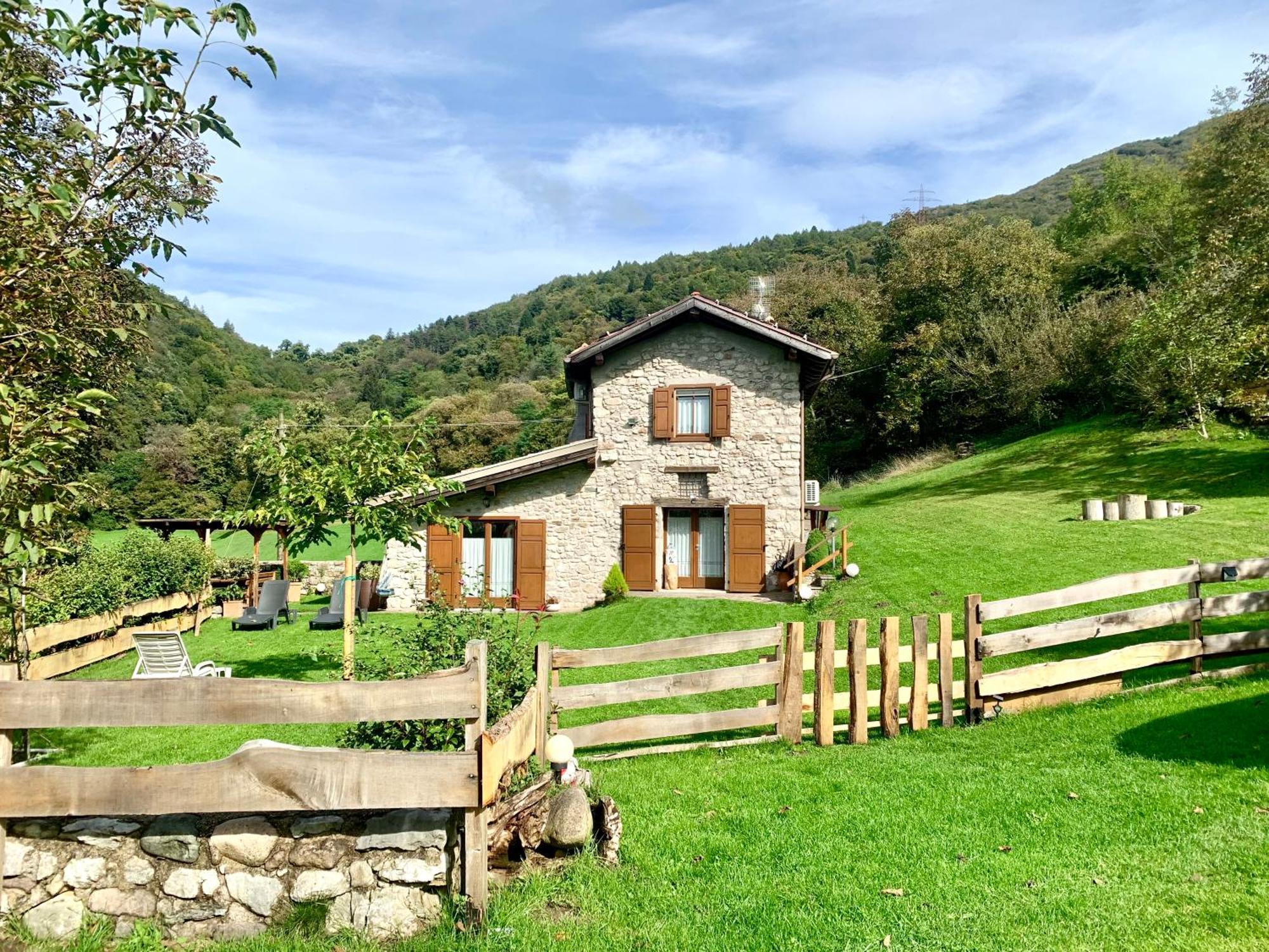 Casa Al Castagneto Villa Ceniga Exteriör bild